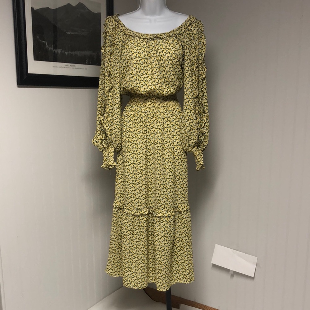 Women’s Max Studio Off Shoulder Lemon Print Yellow and Green Sundress Size M